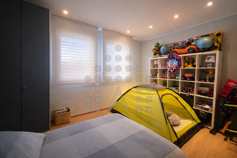 Questa proprietà, costruita nel 2015 al confine tra Padova e Abano Terme, è situata in una zona r...