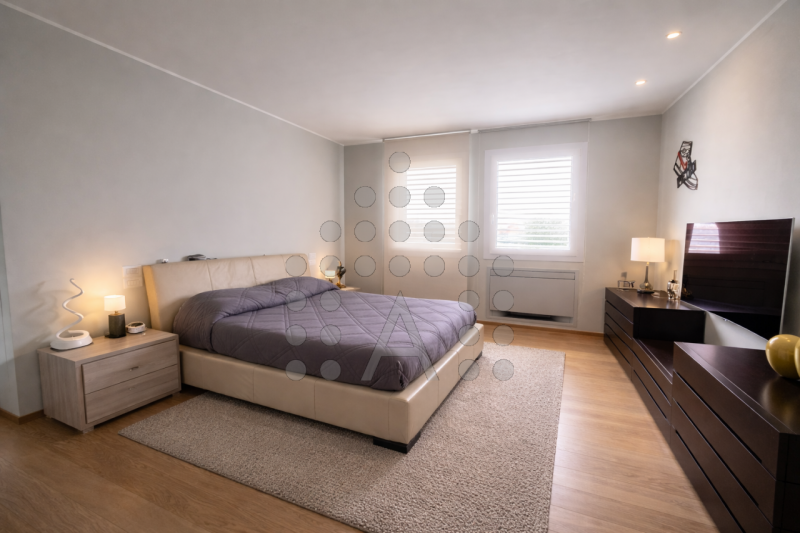 Questa proprietà, costruita nel 2015 al confine tra Padova e Abano Terme, è situata in una zona r...