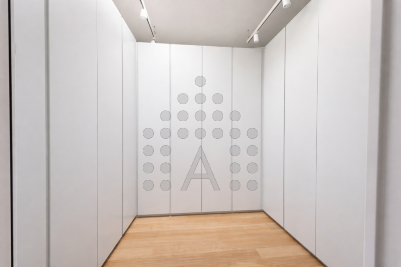 Questa proprietà, costruita nel 2015 al confine tra Padova e Abano Terme, è situata in una zona r...