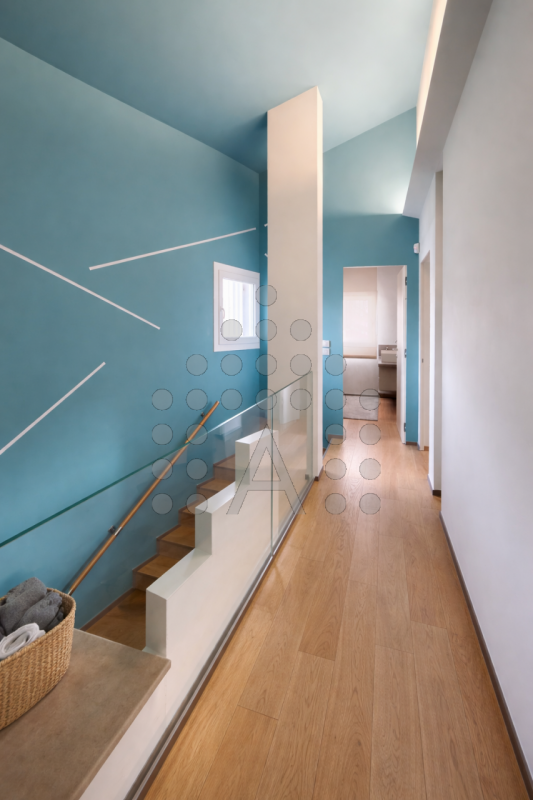 Questa proprietà, costruita nel 2015 al confine tra Padova e Abano Terme, è situata in una zona r...