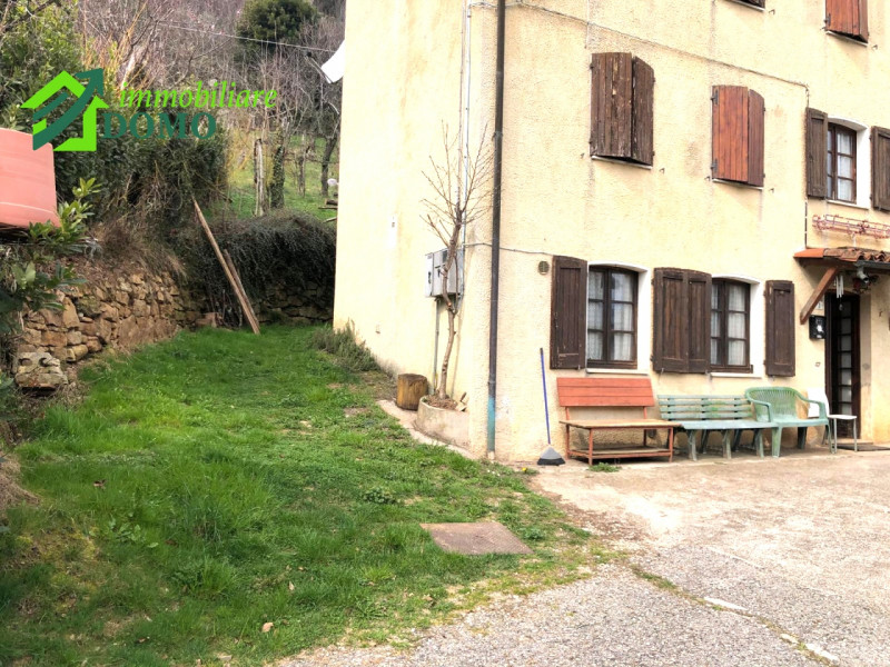 VALLI DEL PASUBIO: CASA DI TESTA CON TERRENO € 85.000 info 0445 824740

BUONI MOTIVI PER ACQUISTA...