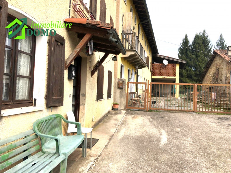 VALLI DEL PASUBIO: CASA DI TESTA CON TERRENO € 85.000 info 0445 824740

BUONI MOTIVI PER ACQUISTA...