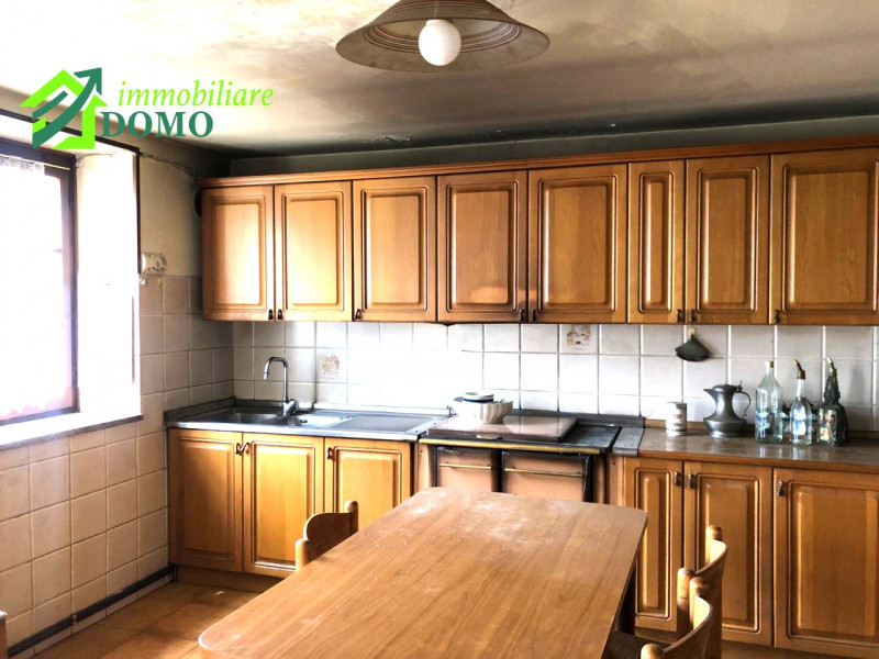 VALLI DEL PASUBIO: CASA DI TESTA CON TERRENO € 85.000 info 0445 824740

BUONI MOTIVI PER ACQUISTA...