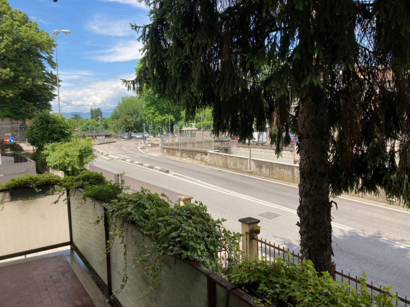 MONTE BERICO

Inserito in un quartiere residenziale e zona ben abitata. L’appartamento si trova i...