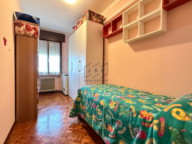 Ponte di Piave - (Treviso) 
In esclusiva, proponiamo un ampio appartamento pentalocale situato a ...