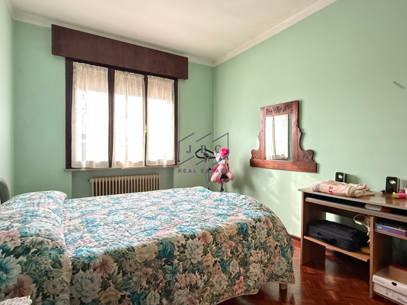 Ponte di Piave - (Treviso) 
In esclusiva, proponiamo un ampio appartamento pentalocale situato a ...