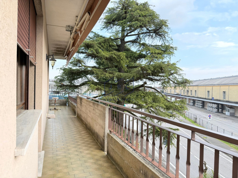 Ponte di Piave - (Treviso) 
In esclusiva, proponiamo un ampio appartamento pentalocale situato a ...