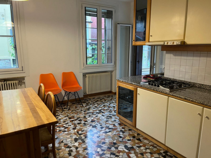 CONTRA' SAN PIETRO

Inserito in un quartiere residenziale, l'appartamento si trova in una zona mo...