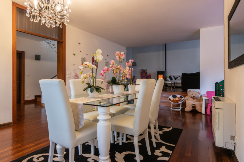 In una delle zone più tranquille e verdi di Montegrotto, proponiamo in vendita una soluzione idea...