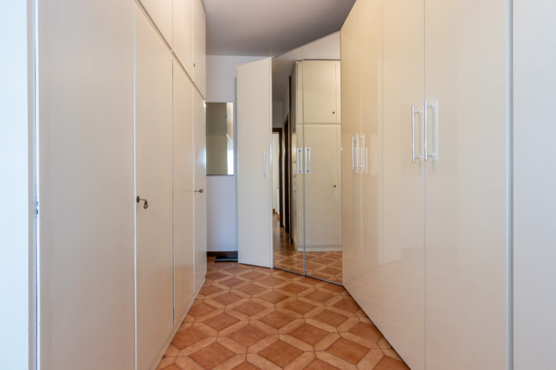 In una delle zone più tranquille e verdi di Montegrotto, proponiamo in vendita una soluzione idea...