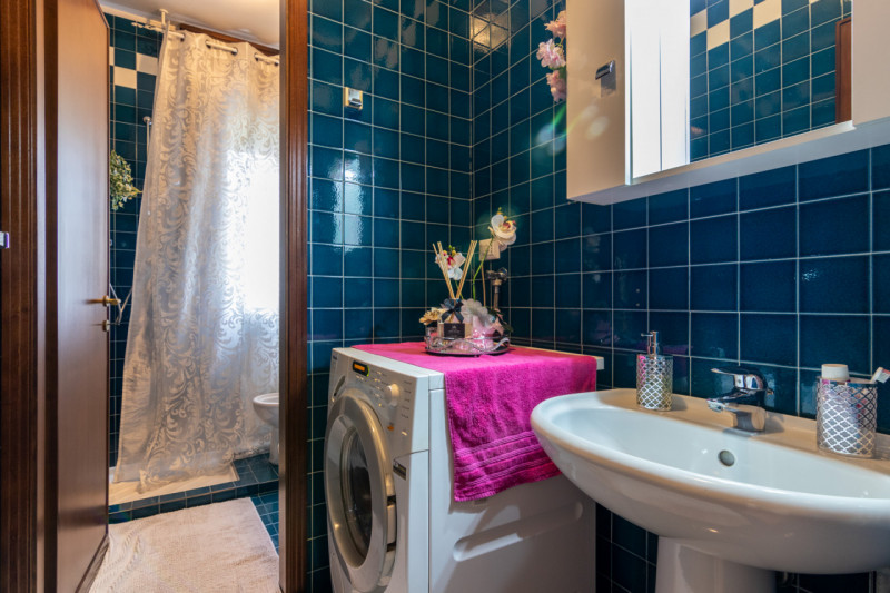 In una delle zone più tranquille e verdi di Montegrotto, proponiamo in vendita una soluzione idea...