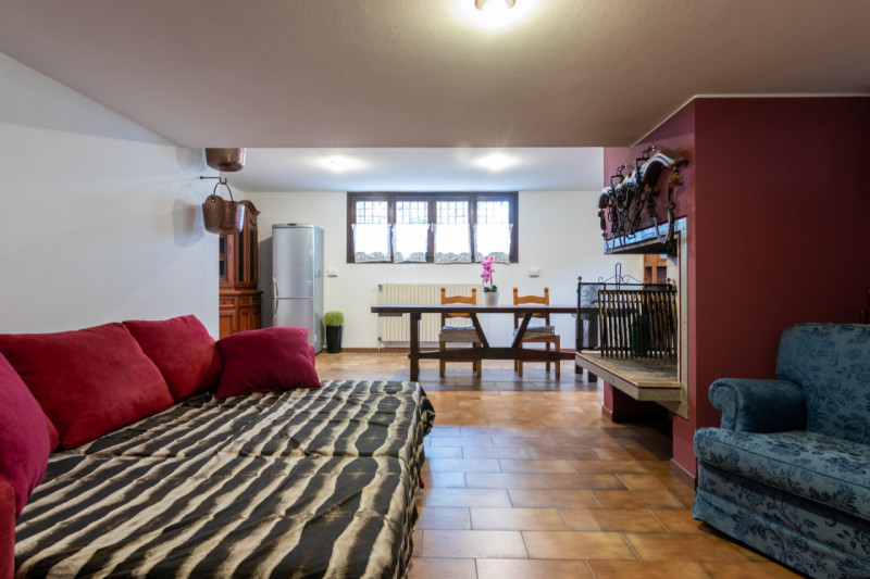 In una delle zone più tranquille e verdi di Montegrotto, proponiamo in vendita una soluzione idea...