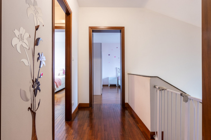 In una delle zone più tranquille e verdi di Montegrotto, proponiamo in vendita una soluzione idea...