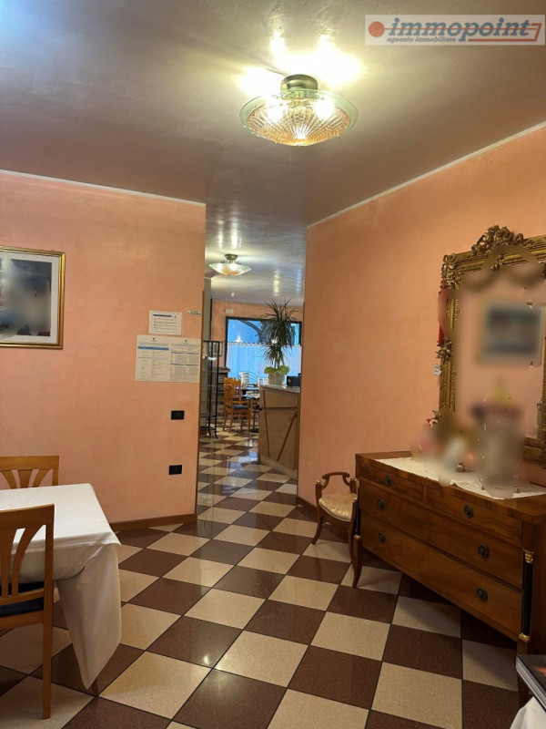 Storico albergo/ristorante sito in prossimità del centro storico di Bassano del Grappa.
Lo stabil...