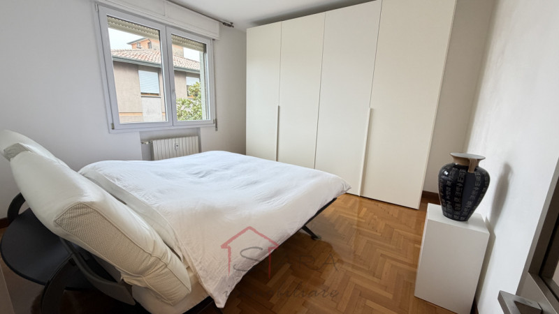 PADOVA – ARCELLA / SANTISSIMA TRINITÀ | APPARTAMENTO CON GARAGE E POGGIOLO

Sara Immobiliare prop...