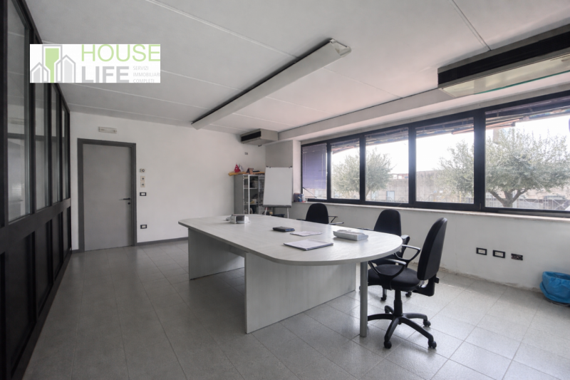 CARRE' - Z.I: CAPANNONE ARTIGIANALE - INDUSTRIALE di circa mq 800 circa H 6.00 mt sotto trave, co...