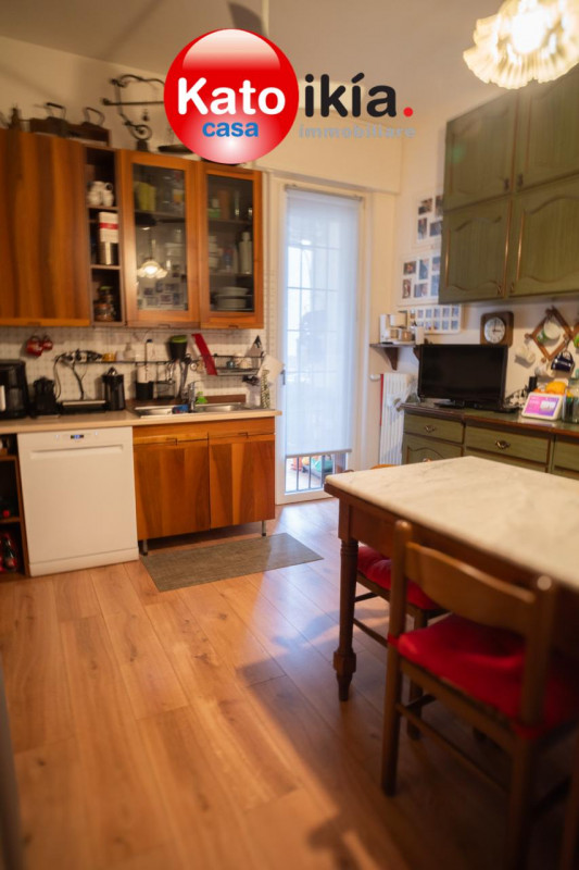 Zona Sant'Andrea proponiamo in vendita, al primo piano di una palazzina servita da ascensore, spa...