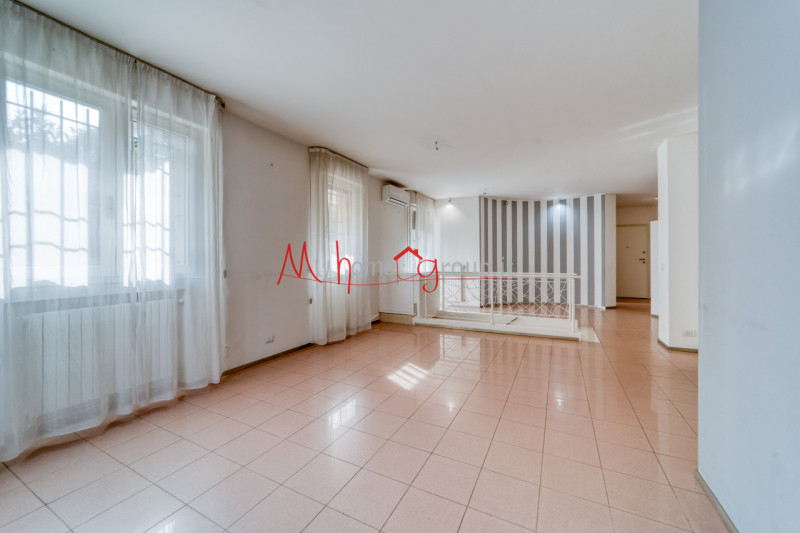 ABANO TERME - In zona interna e tranquilla, vicino al Policlinico di Abano Terme, proponiamo in e...