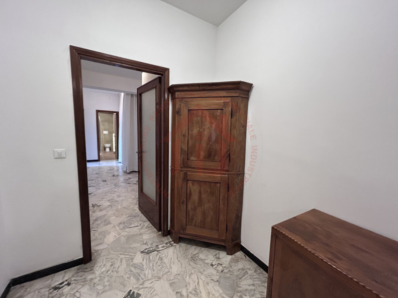 RIF: FR123 PADOVA - PADOVA CENTRO proponiamo in locazione elegante appartamento arredato, nel cen...