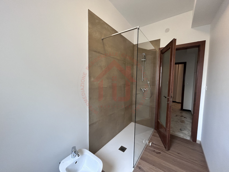 RIF: FR123 PADOVA - PADOVA CENTRO proponiamo in locazione elegante appartamento arredato, nel cen...