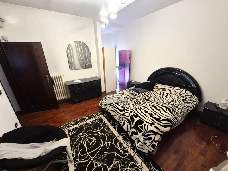 Proponiamo in vendita casa singola affittata (scadenza Settembre 2028) con ampio giardino privato...