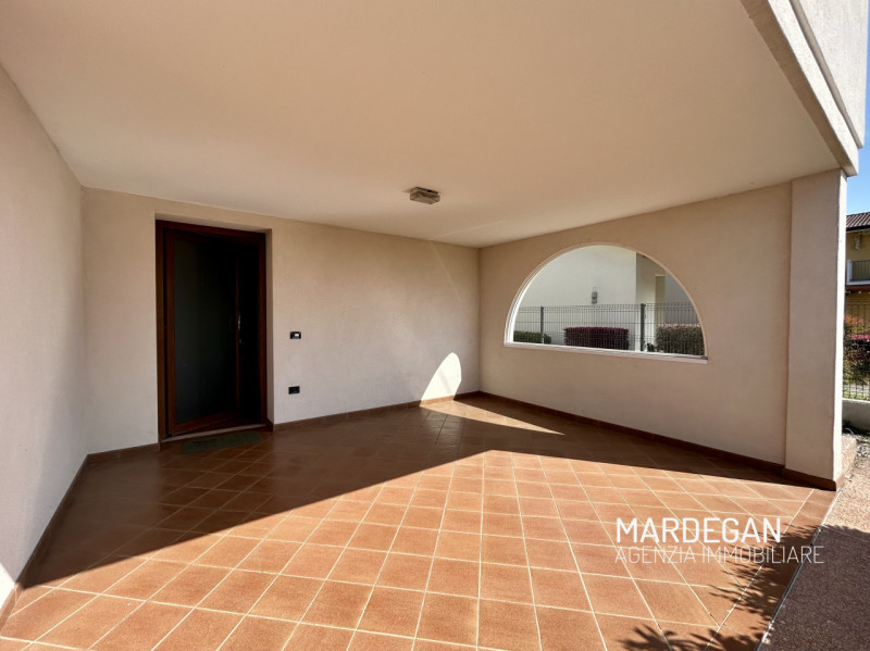 NOSTRA ESCLUSIVA! LA SOLUZIONE RISULTA IDEALE PER DUE NUCLEI FAMILIARI 
Quando vieni a scoprirla?...