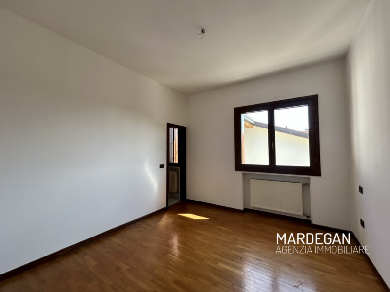 NOSTRA ESCLUSIVA! LA SOLUZIONE RISULTA IDEALE PER DUE NUCLEI FAMILIARI 
Quando vieni a scoprirla?...