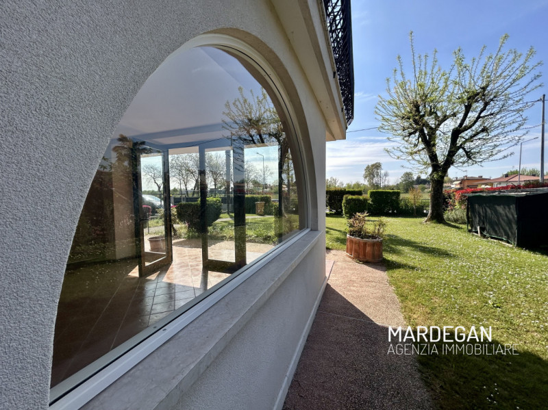 NOSTRA ESCLUSIVA! LA SOLUZIONE RISULTA IDEALE PER DUE NUCLEI FAMILIARI 
Quando vieni a scoprirla?...