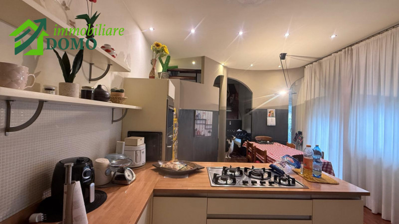 Piovene Rocchette: casa a schiera in ottime condizioni comoda a tutti i sevizi €180.000 info 0445...