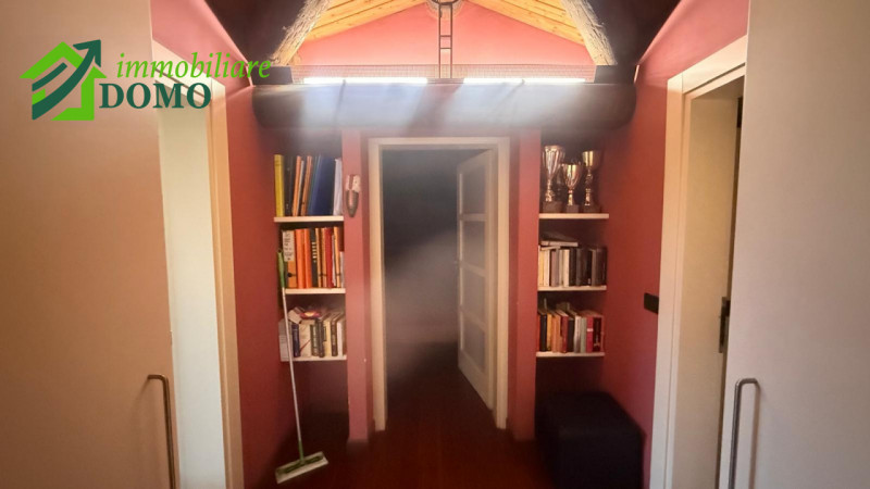 Piovene Rocchette: casa a schiera in ottime condizioni comoda a tutti i sevizi €180.000 info 0445...