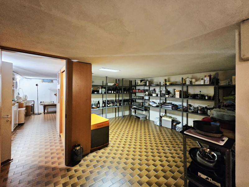 A Montagnana, proponiamo in vendita meravigliosa villa singola, caratterizzata da spazi ampi e de...