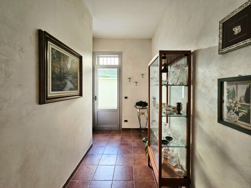 A Montagnana, proponiamo in vendita meravigliosa villa singola, caratterizzata da spazi ampi e de...