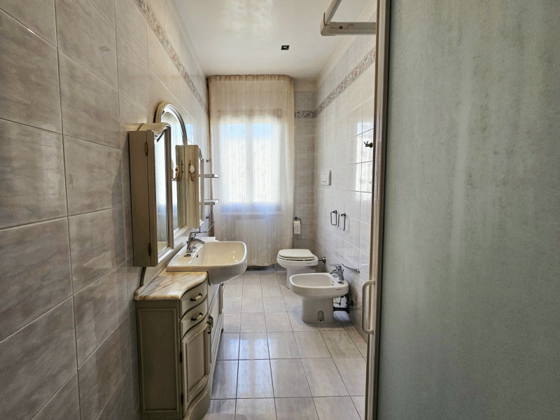 A Montagnana, proponiamo in vendita meravigliosa villa singola, caratterizzata da spazi ampi e de...