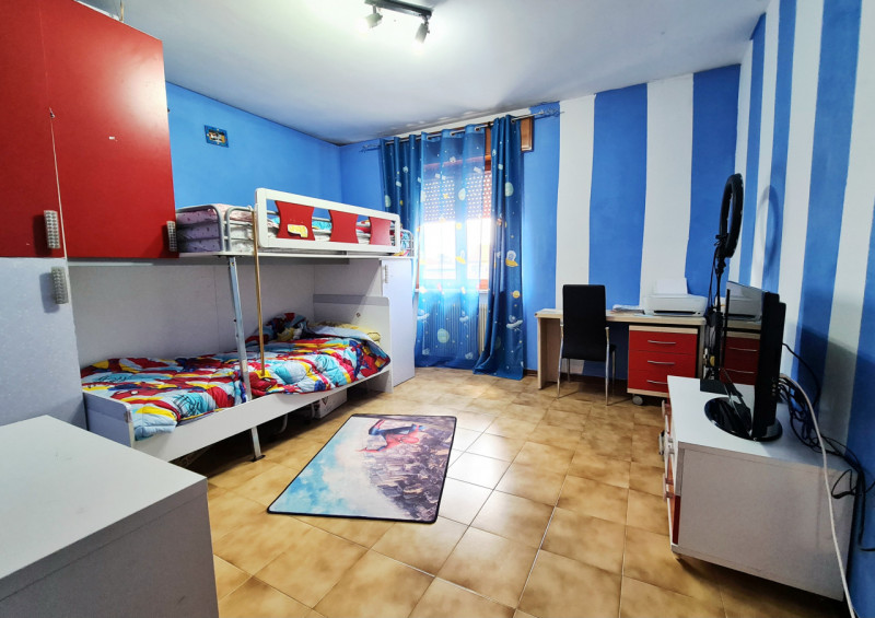 A Noventa Vicentina, proponiamo in vendita un appartamento al primo piano, situato in uno stabile...