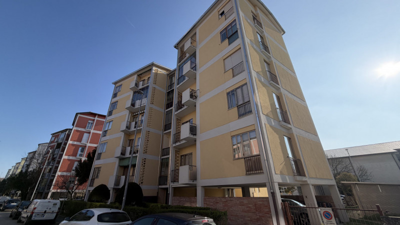 Scopri il tuo nuovo rifugio nel cuore di Padova, nella ricercata zona di Forcellini. Proponiamo i...