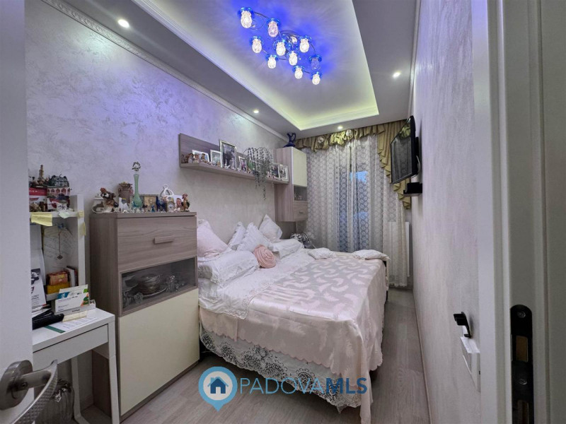 Immobile in esclusiva al Gruppo Padova MLS
In zona Arcella – San Carlo, a Padova, proponiamo in v...