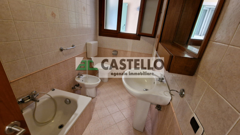 DATA L’ELEVATA RICHIESTA PREVISTA PER QUESTO IMMOBILE, LE VISITE SARANNO ORGANIZZATE IN ORDINE DI...