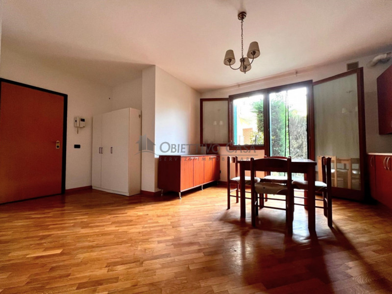 Rif. VT142 - A Villatora di Saonara, in una posizione centralissima e comoda a tutti i servizi, p...