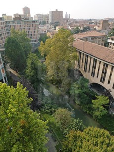 RIF: PDBUS Servizio Fotografico in fase di aggiornamento.

Nel cuore del centro di Padova, in un ...