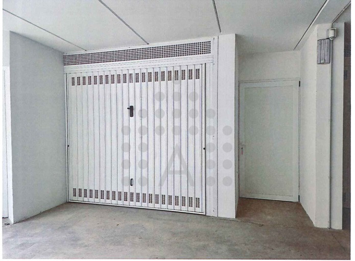 Abano Terme 

Comodo garage al piano interrato di 34 mq, in contesto centrale.

Libero da Aprile ...