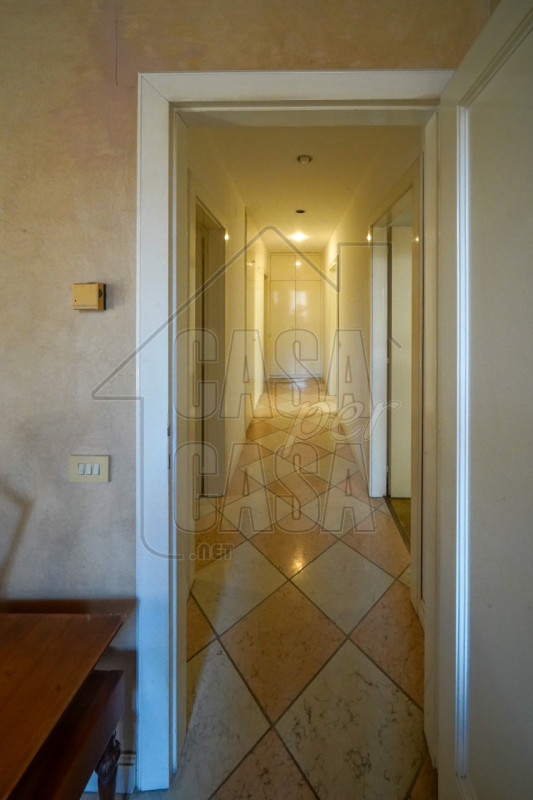 Per info, Maddalena 351 799 3937, riferimento annuncio: MD02

Nel pieno centro storico di Padova,...