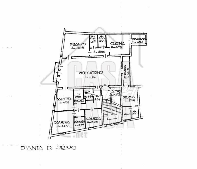Per info, Maddalena 351 799 3937, riferimento annuncio: MD02

Nel pieno centro storico di Padova,...