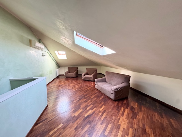 CERVARESE S. CROCE (PD) APPARTAMENTO al piano 1° ed ultimo su 2 livelli, composto da ingresso, so...