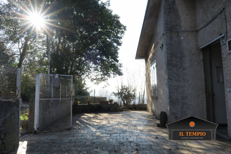 Casa singola immersa nel verde – Colli di Brendola

Nel cuore dei suggestivi Colli di Brendola, a...