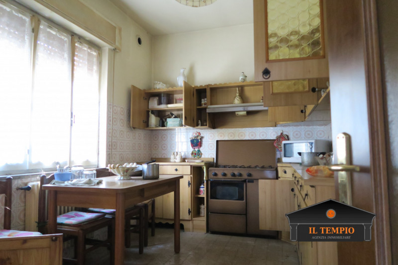 Casa singola immersa nel verde – Colli di Brendola

Nel cuore dei suggestivi Colli di Brendola, a...