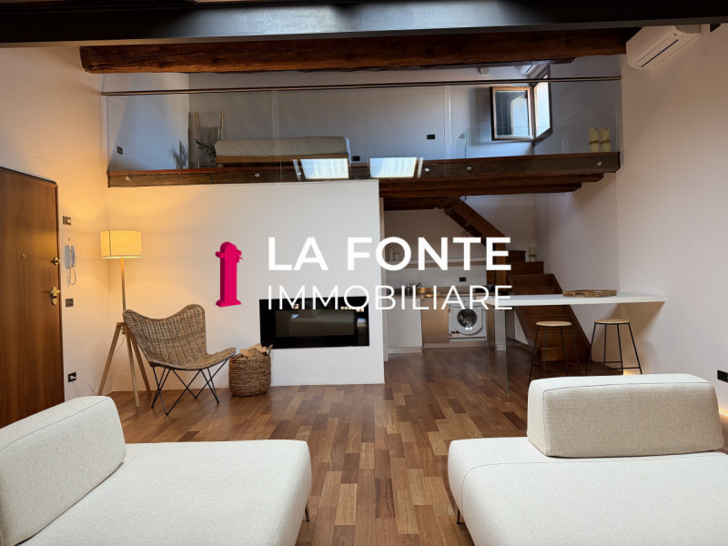 Si richiede una e-mail con le vostre referenze, i vostri contatti e una vostra disponibilità prim...