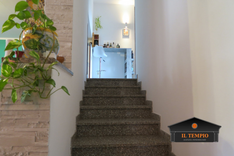 Villetta ristrutturata Classe A1 con fotovoltaico 6,3 kW, giardino privato e garage

Se desideri ...