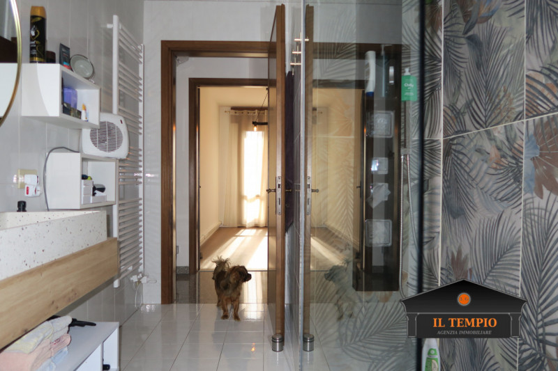 Villetta ristrutturata Classe A1 con fotovoltaico 6,3 kW, giardino privato e garage

Se desideri ...