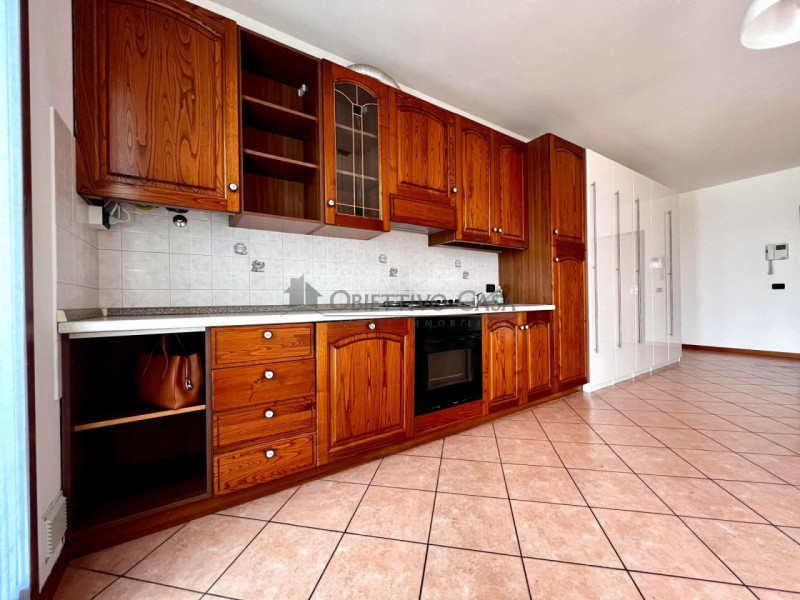 Rif. VT182 - Villatora di Saonara - Proponiamo in vendita un luminoso appartamento al secondo pia...