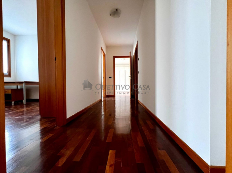 Rif. VT182 - Villatora di Saonara - Proponiamo in vendita un luminoso appartamento al secondo pia...